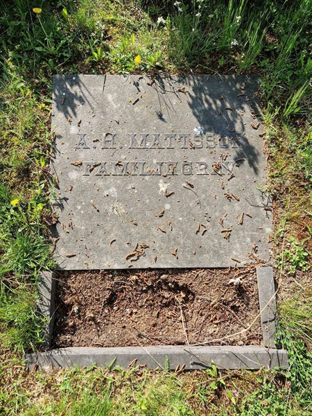 Grave number: 2 03  154