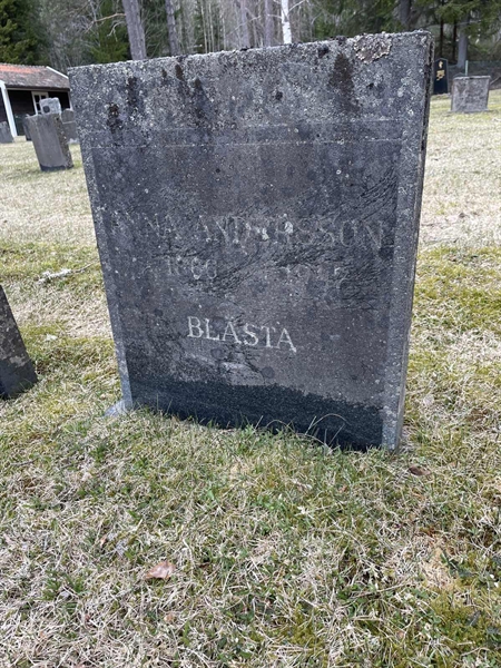 Grave number: R 2   112-E