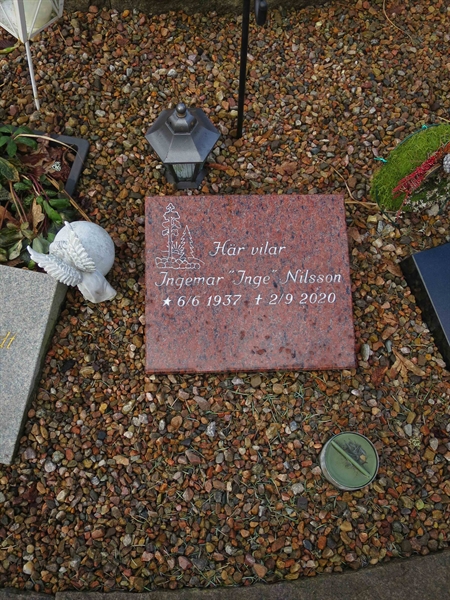 Grave number: HNB IV    96