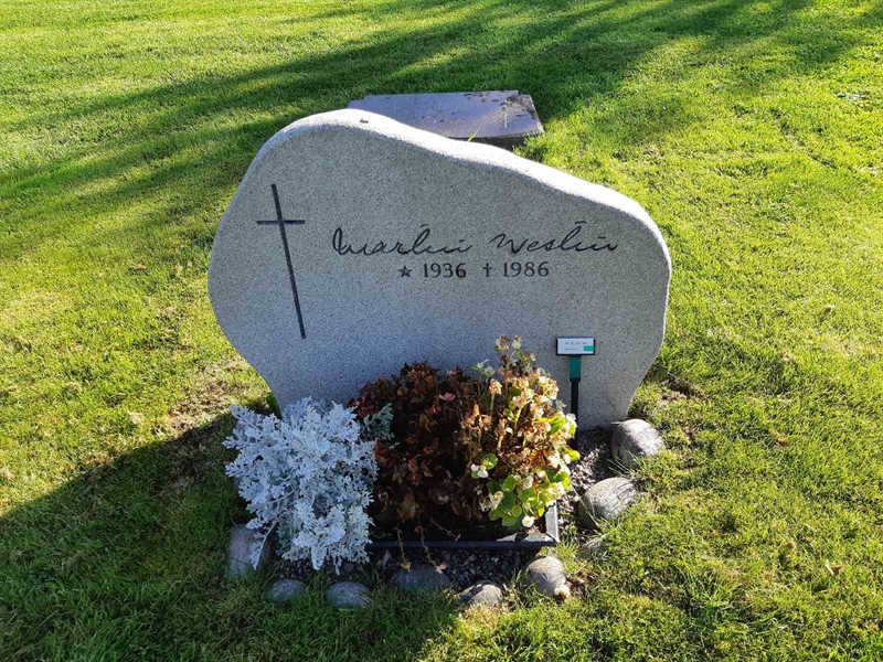 Hautatunnus: Fr 8   341-342