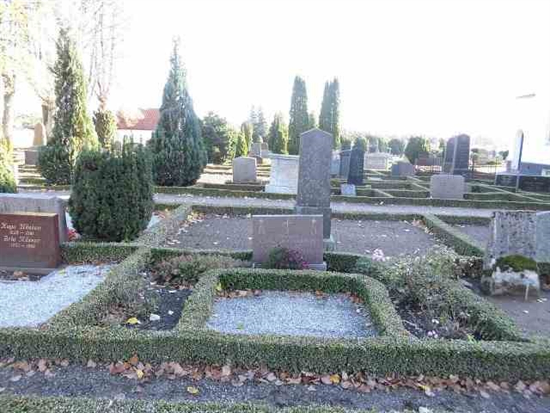 Grave number: VK 1 161-162