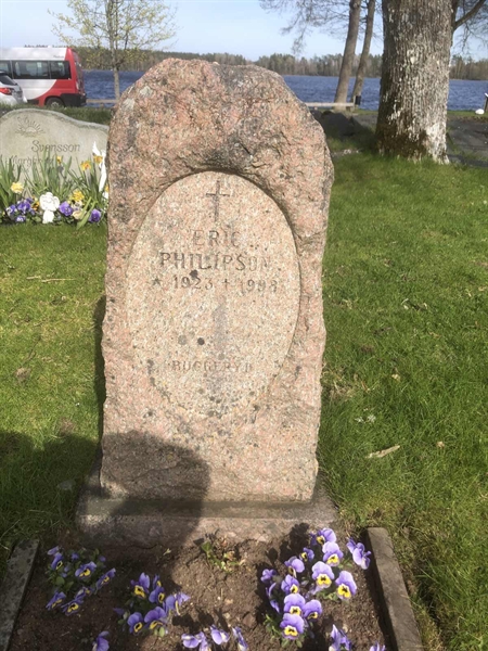 Grave number: NS O   191-192
