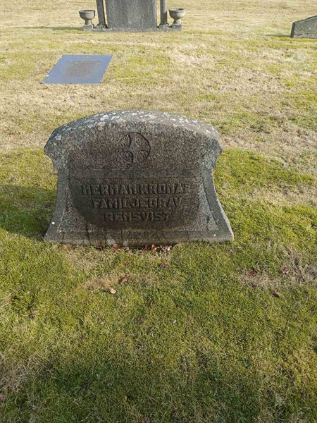 Gravnummer: 2 7  127, 128