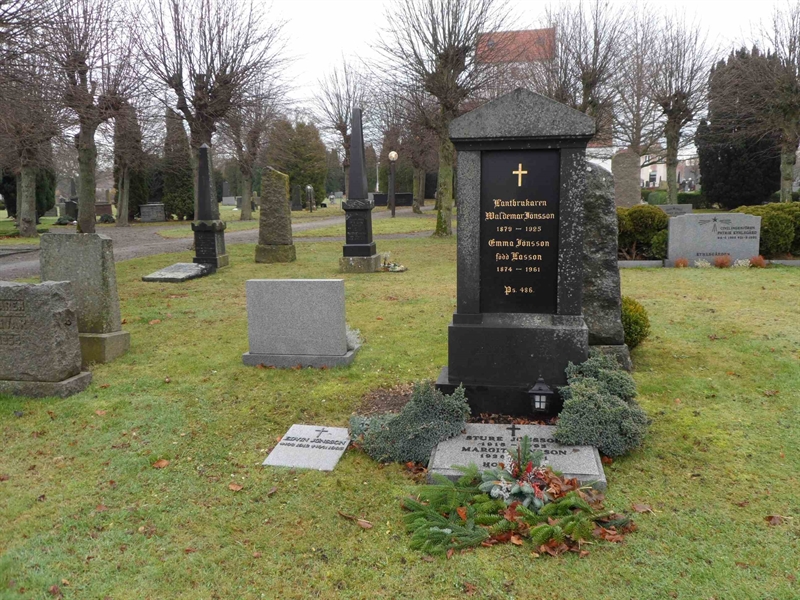 Grave number: 2 01   924