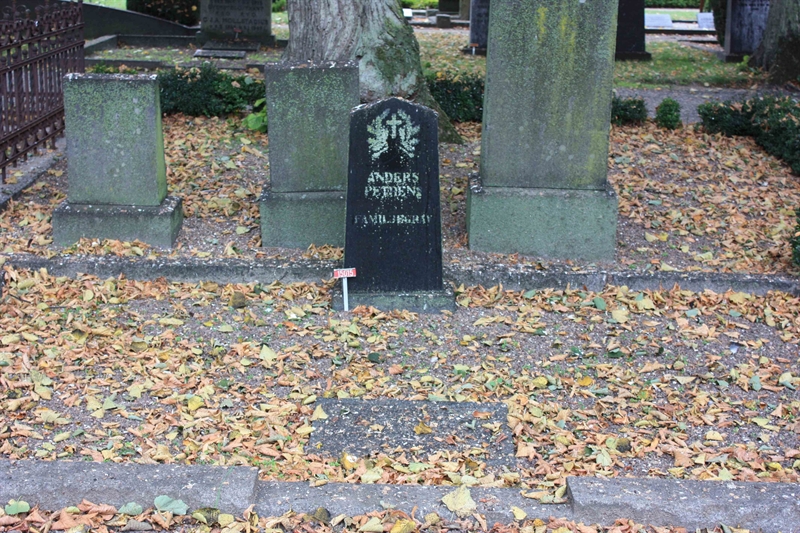 Grave number: Ö 15i     8, 9, 10