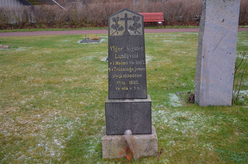 Grave number: TR 2B   229d
