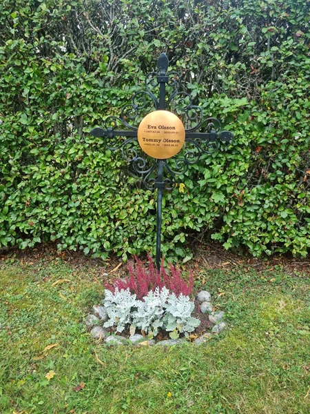 Grave number: 1 13   58