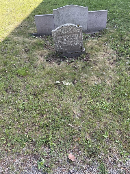 Grave number: 2 G  534-535