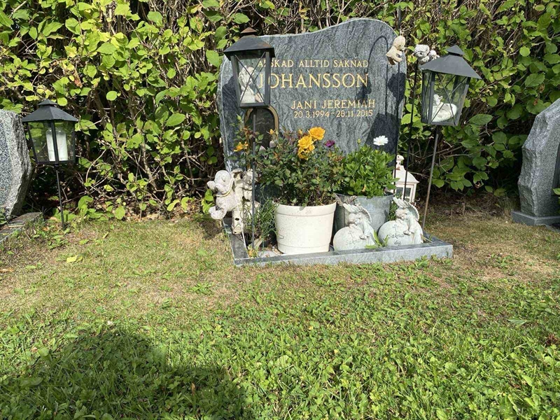 Grave number: 3 19 1402