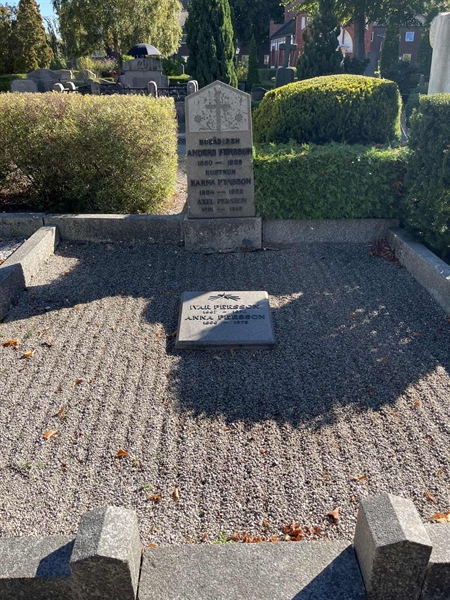 Grave number: VK II   117