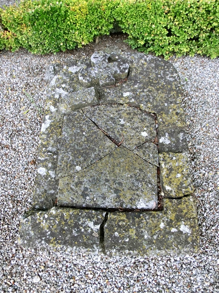 Grave number: KÄ A 044-048