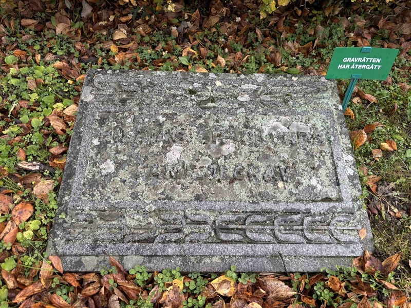 Gravnummer: 551 C   756