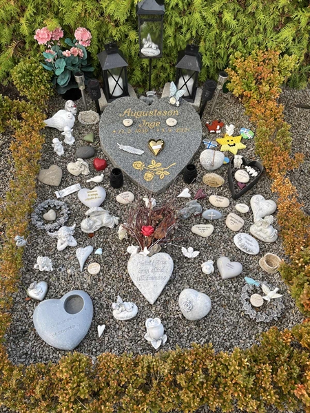 Grave number: NK Urn i     6