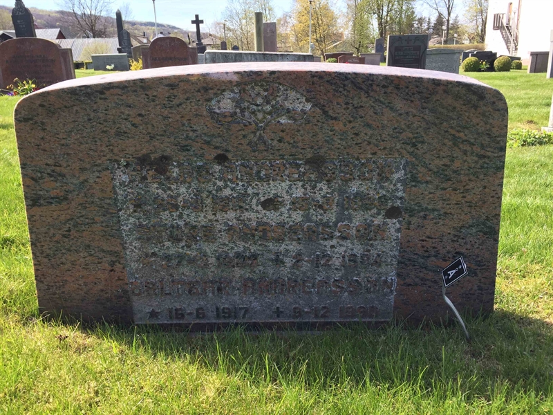 Grave number: ÖKK 6   190, 191, 192