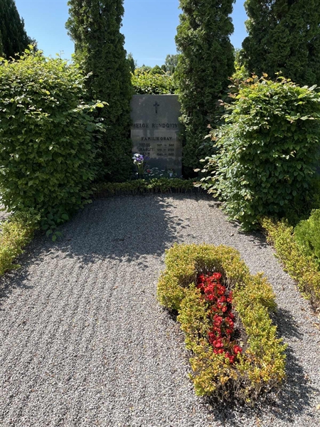 Gravnummer: NK B    48