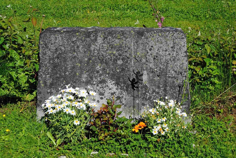 Grave number: 1 01   214
