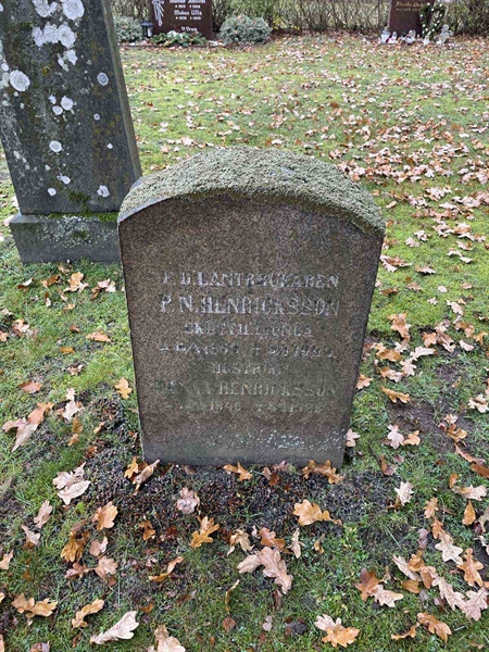 Grave number: VV 2   292, 293