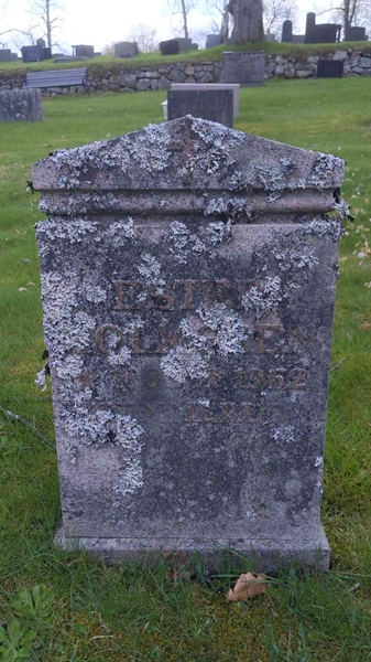 Grave number: 2 B 5    50