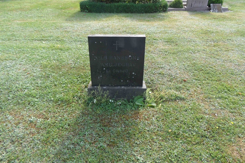 Grave number: ÖK 4    33