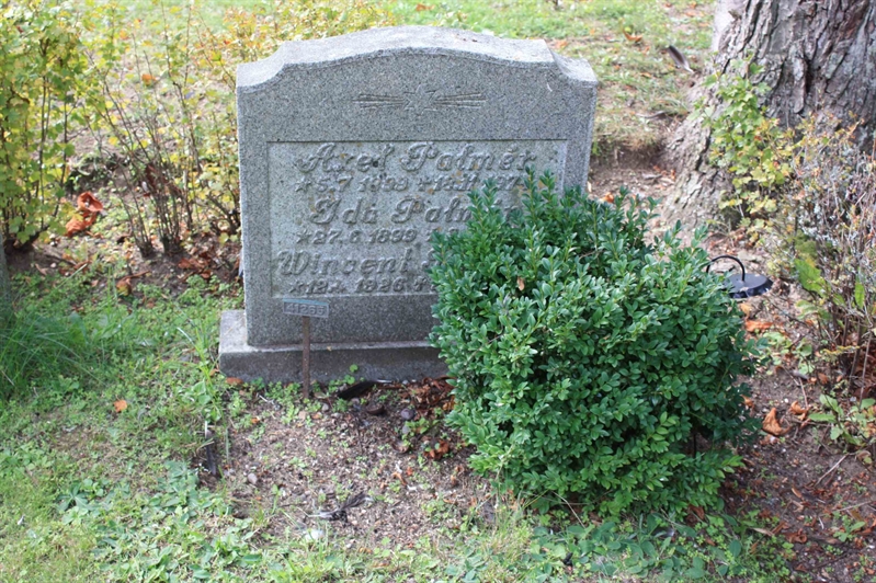 Grave number: Ö U05    54