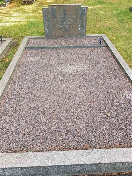 Grave number: 01  1470