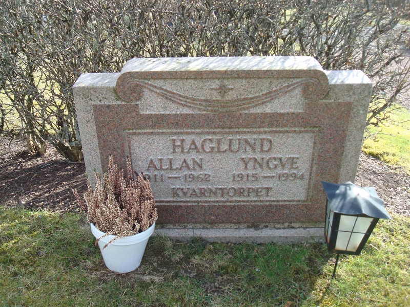 Grave number: KU 08   189