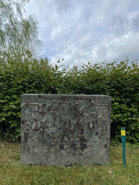 Gravnummer: 1 06    184