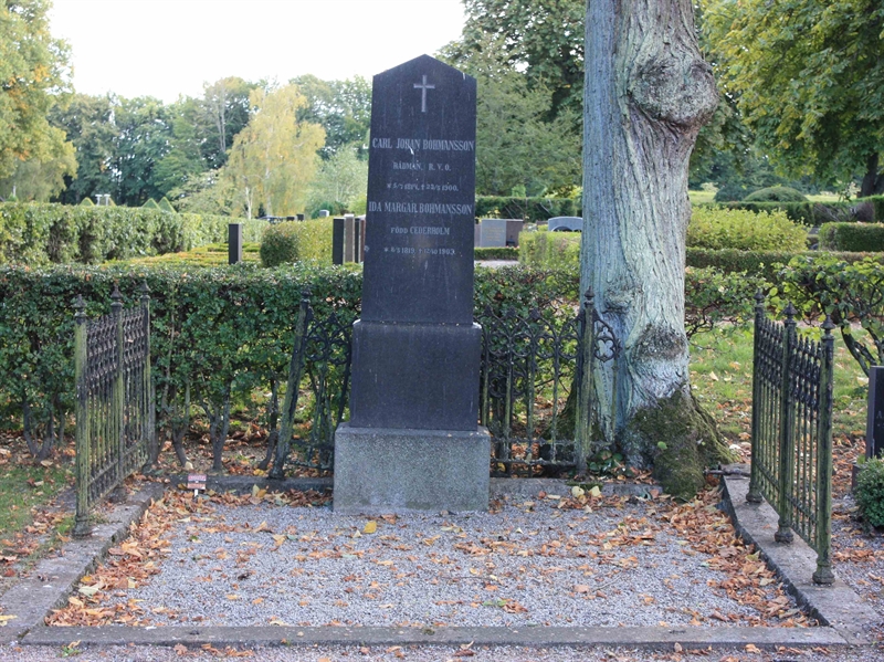 Grave number: Ö SSÄ   329, 330