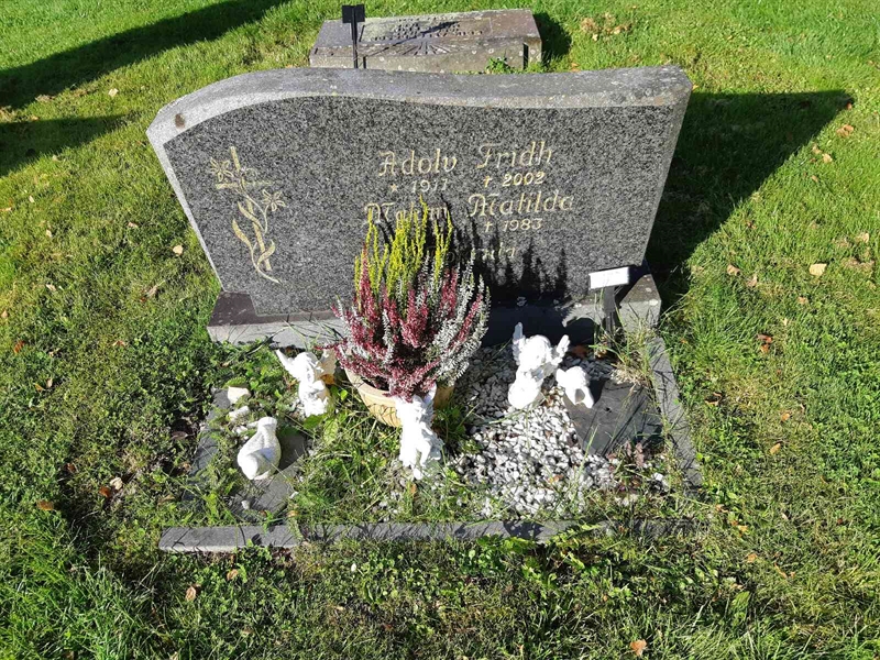 Grave number: Fr 8   384-385