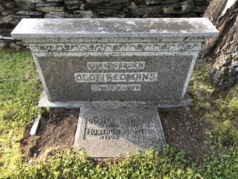 Grave number: UÖ KY     3, 4, 5, 6