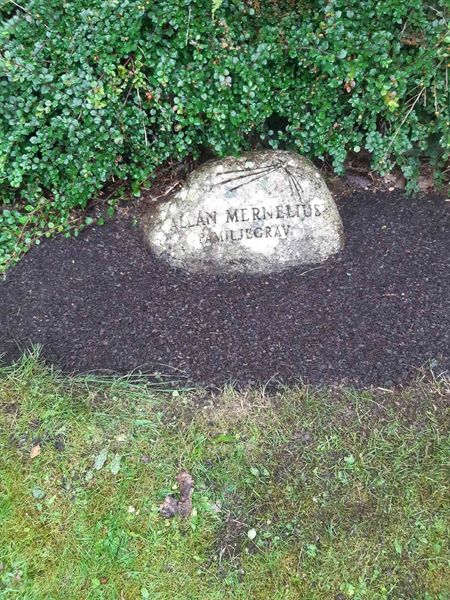 Grave number: A P   110