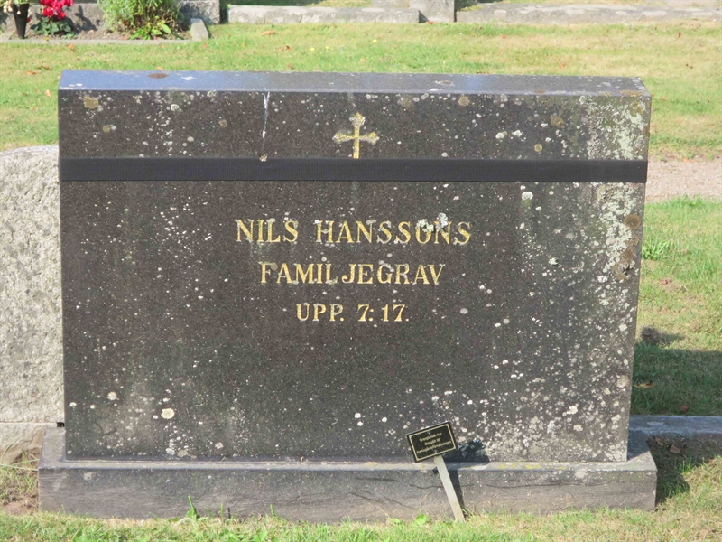Grave number: HK A    93, 94