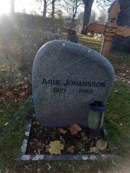 Grave number: 07 8   570