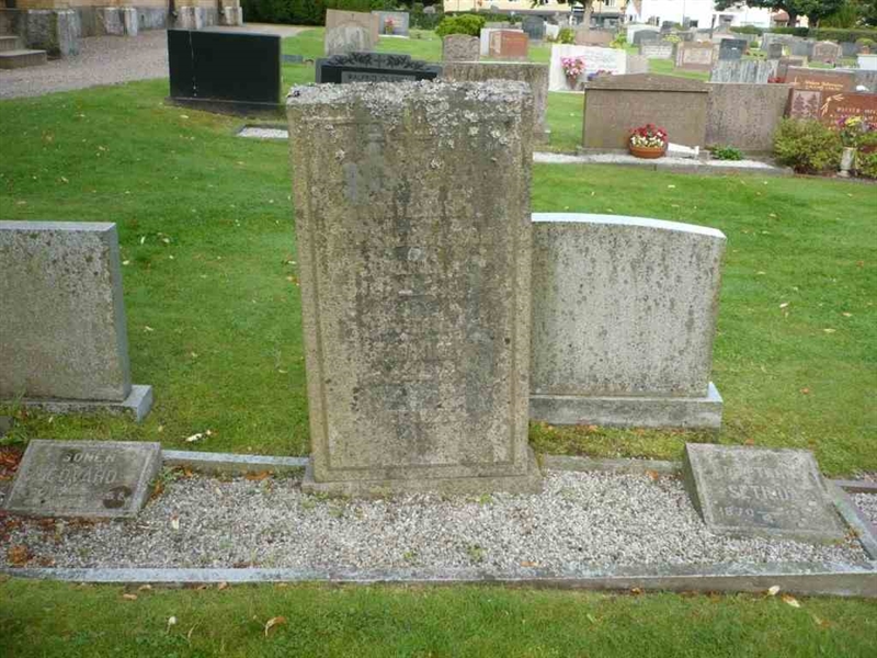 Grave number: SKF C    48, 49