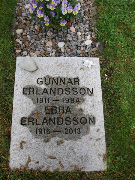 Grave number: HÖB N.UR   404