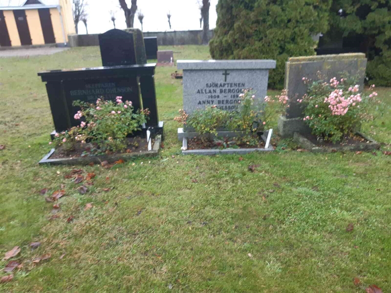 Grave number: ÖG F   130, 131, 132, 133, 134