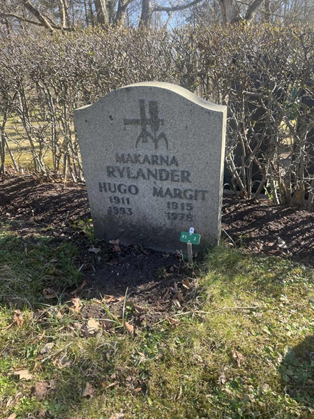 Grave number: 1 3 F1 2