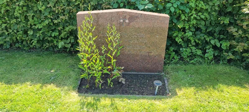 Grave number: SK 2 07  690, 691