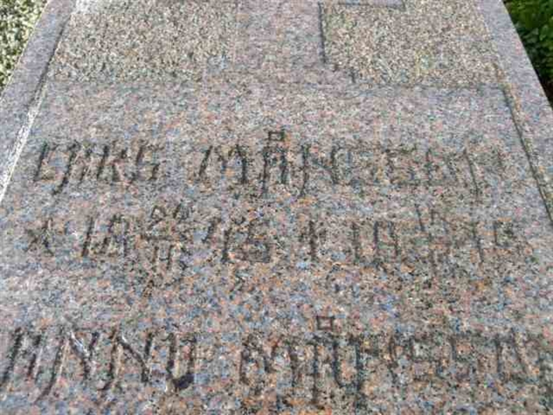 Grave number: ÖK B    033