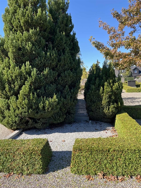 Grave number: VK III   118