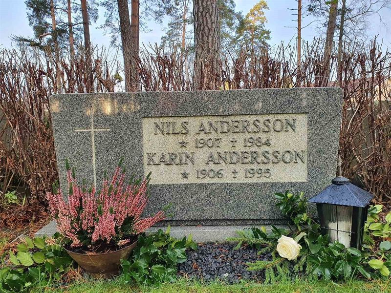Grave number: SK N     4