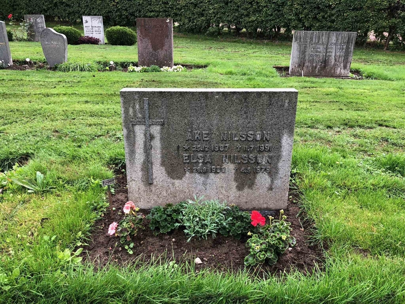 Grave number: Kå 47   153, 154