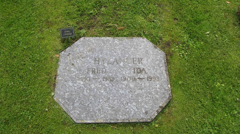 Grave number: HN KASTA    23