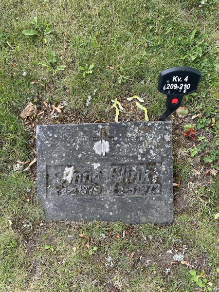 Grave number: 33 4   209-210