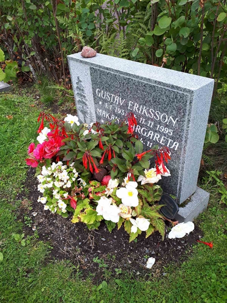 Hautatunnus: NK F B    11