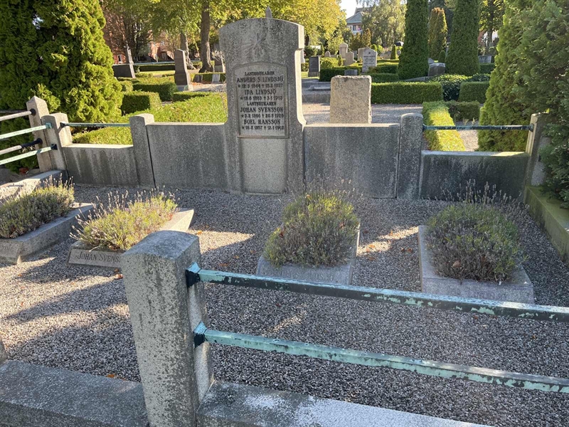 Grave number: VK II   52a+b