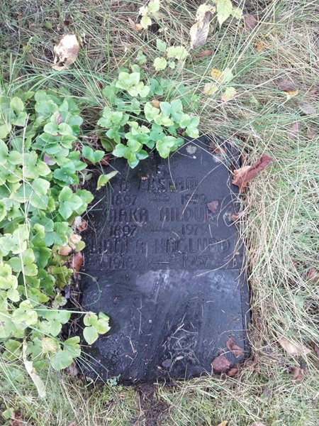 Grave number: NO 03    78