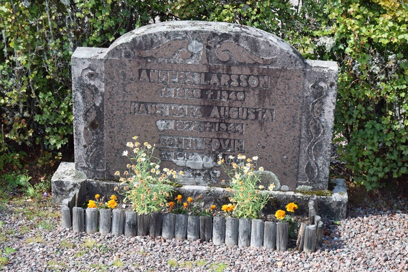 Grave number: 2 Å     5