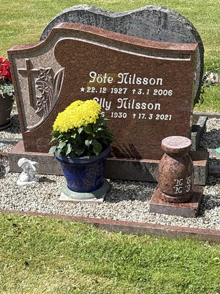 Grave number: SKF G   152, 153