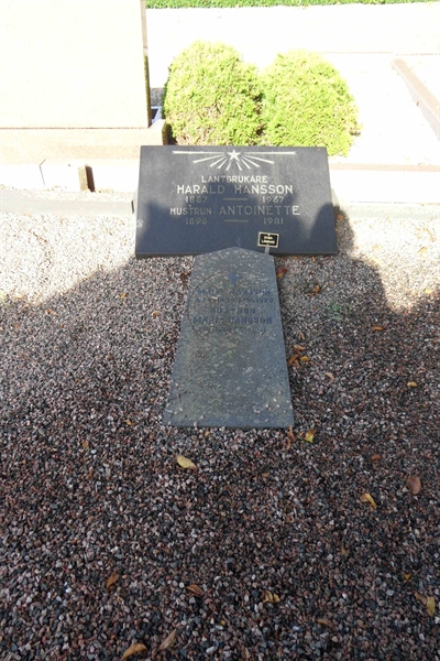 Grave number: ÖK 4    13